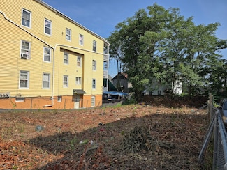 39 W Liberty St, Waterbury, CT 06706