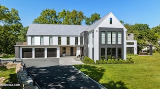 31 Meadow Ln, Greenwich, CT 06831