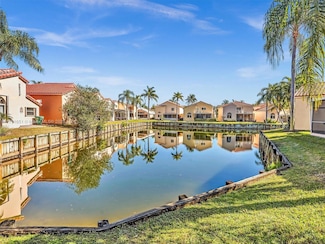 1072 SE 6th Ave, Dania, FL 33004