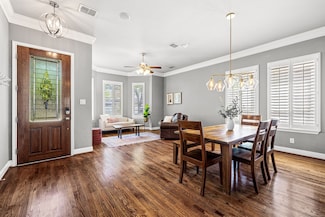 1215 N Bishop Ave, Dallas, TX 75208