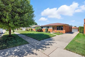 32719 Parker Cir, Warren, MI 48088