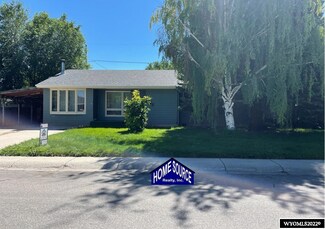 989 Clinchard St, Lander, WY 82520