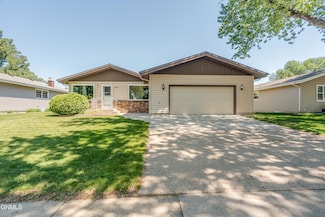1417 S 3rd St, Bismarck, ND 58504