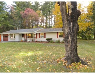 19 Donna Rd, Chelmsford, MA 01824