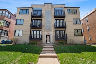 7524 Cromwell Dr Unit 2E, Saint Louis, MO 63105