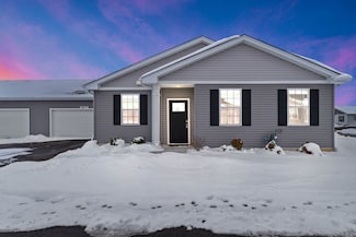 6417 Juniper Dr, Wonder Lake, IL 60097