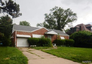 1917 McLaran Ave, Saint Louis, MO 63136