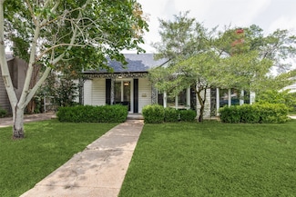 3558 Stadium Dr, Fort Worth, TX 76109