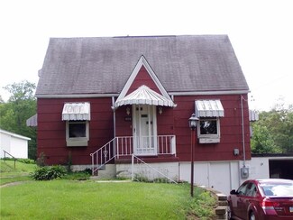 1126 Pleasant View Dr, Vandergrift, PA 15690