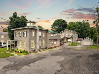 652 S Main St, Central Square, NY 13036