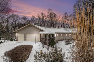 203 N Fletcher Ave, Kalamazoo, MI 49006
