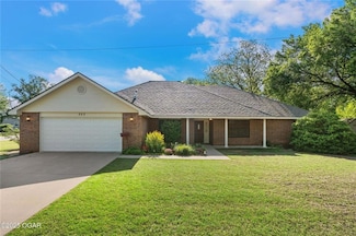 302 E 2nd Ave, Caney, KS 67333