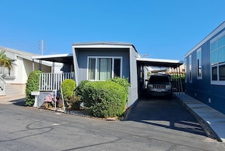 903 W 17th St Unit 24, Costa Mesa, CA 92627