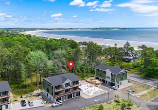 8 Overlook Dr, Scarborough, ME 04074