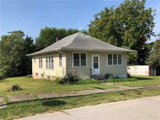 126 E 5th St, Trenton, MO 64683