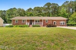4901 Lake Shore Dr, Chesapeake, VA 23321