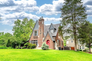 7601 Gannon Ave, Saint Louis, MO 63130