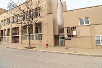1834 Ridge Ave Unit 102, Evanston, IL 60201