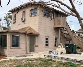 402 N A St, Lake Worth, FL 33460