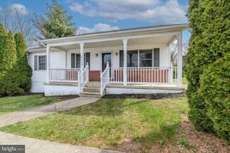320 Beauregard Blvd, Charles Town, WV 25414