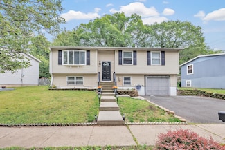 66 Coleman St, West Haven, CT 06516
