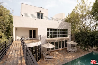255 S Bentley Ave, Los Angeles, CA 90049