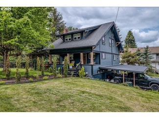 51 N Dean St, Coquille, OR 97423