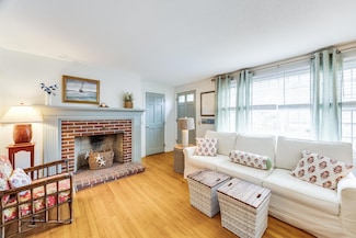 113 Signal Hill Dr, Dennis, MA 02638