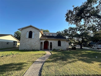 13919 Baytree Dr, Sugar Land, TX 77498