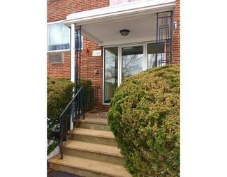 3 Albert Dr Unit 9, Woburn, MA 01801