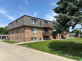 710 Geisinger Rd Unit 1, Storm Lake, IA 50588