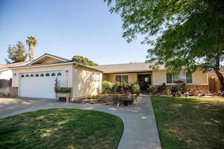 539 E Hazelwood Dr, Lemoore, CA 93245