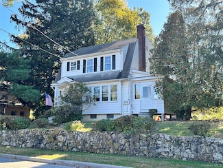 219 Rockledge Ave, Buchanan, NY 10511