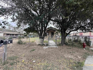 1319 Philadelphia St, Laredo, TX 78041