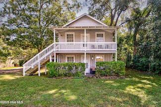 1033 S 43rd St, Wilmington, NC 28403