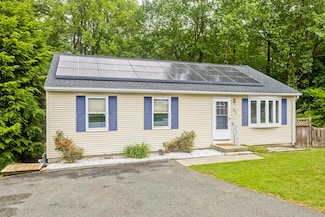52 Marmon Ct, Springfield, MA 01129