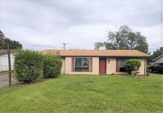 35 Iris Ave, Granite City, IL 62040
