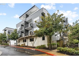 606 S Nevada St Unit H, Portland, OR 97219