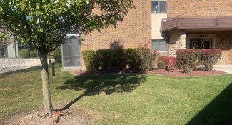 11130 East Rd Unit A, Palos Hills, IL 60465