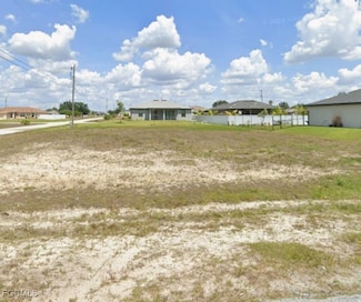 2105 NE 6th Ave, Cape Coral, FL 33909