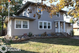 413 N Davis St, Bloomfield, IA 52537