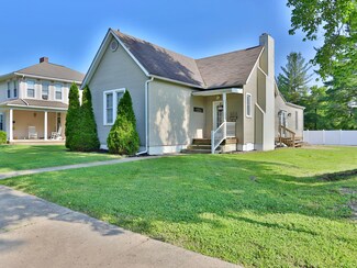 202 W Oak St, Jackson, OH 45640