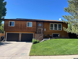 620 Sundance Dr, Green River, WY 82935