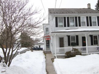 25 Church St, Alburtis, PA 18011