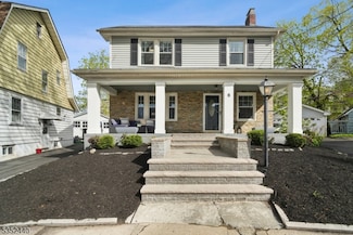 6 Lobell Ct, Bloomfield, NJ 07003