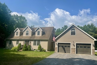 93 Lakeside Rd, Peru, NY 12972
