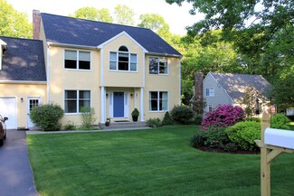 23 Woodside Cir, Sturbridge, MA 01566