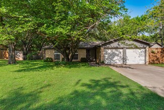 2623 Mimosa Park Dr, Richland Hills, TX 76118