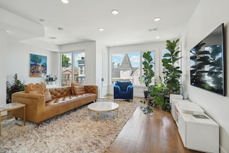 13 Graham St Unit 2, Jersey City, NJ 07307