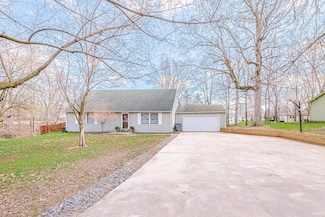 2042 S Maple Run, Warsaw, IN 46580